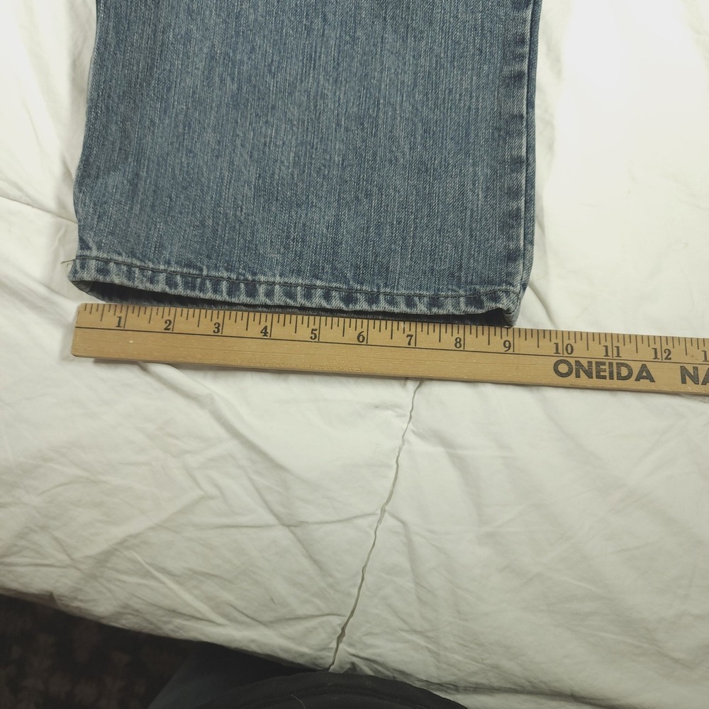 Wrangler Authentics Men's Blue Wash Denim Jeans Size 40 x 32 - Picture 8 of 9